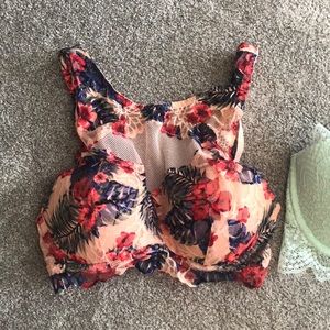 Two Victoria secret bras